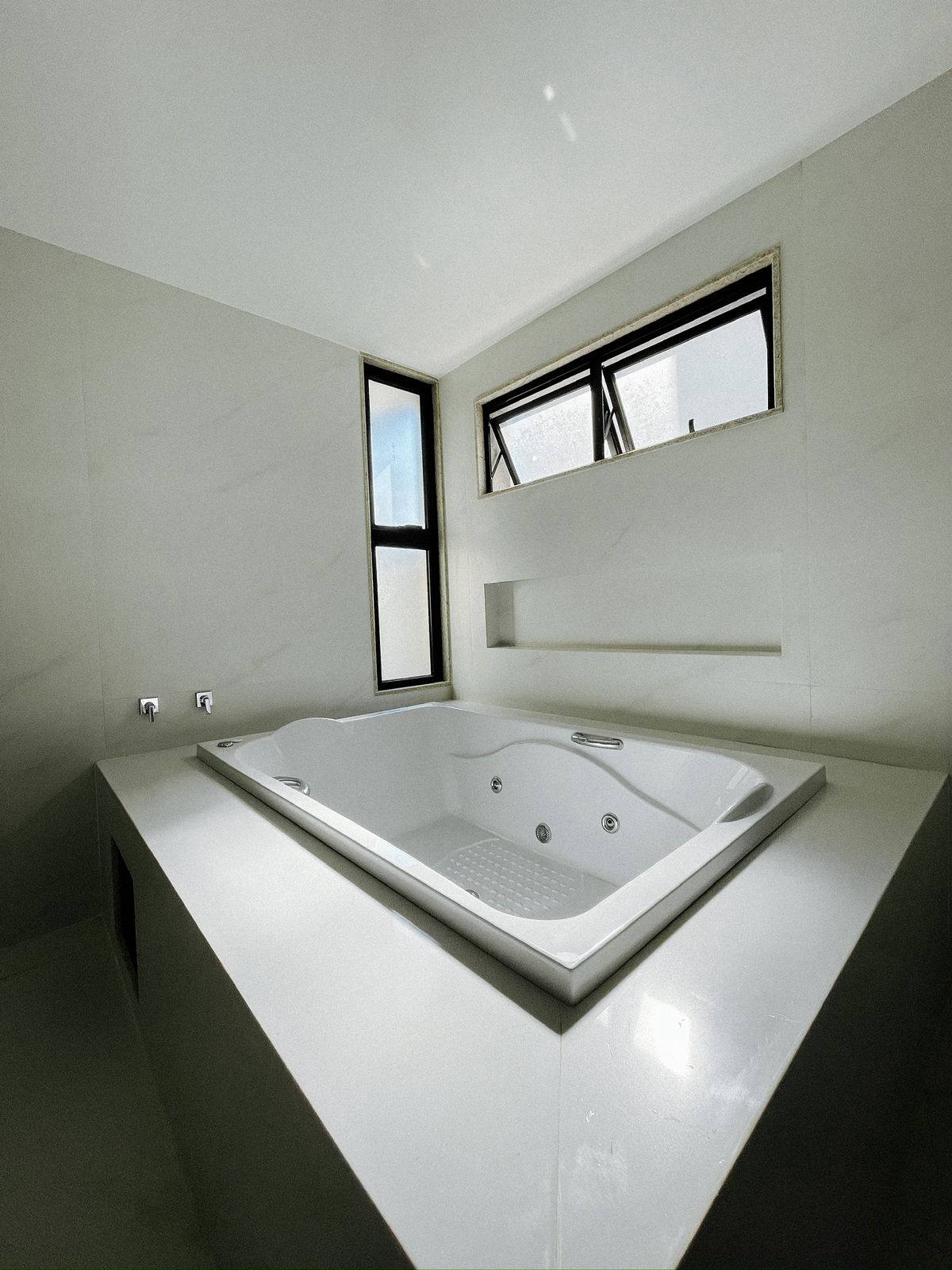 Квартира, 4521 м², 1 088 829$ — FAKTOR